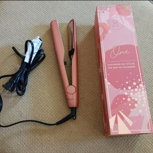 Hauteness Two in One Twist Premium Straightener